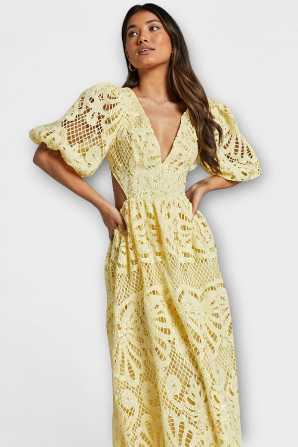 Elegantes Kleid mit zarten Details