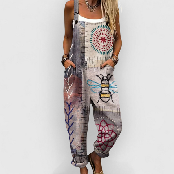 Odette - Latzhose mit boho-inspirierten Stickereien