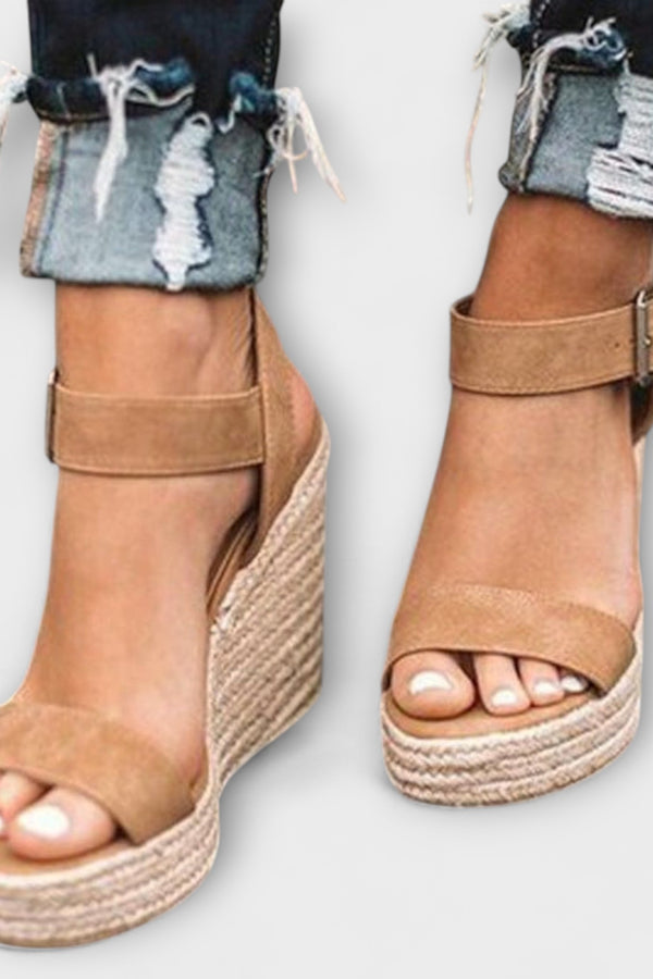 Elizabeth - Stilvolle Damenschuhe mit Gürtel