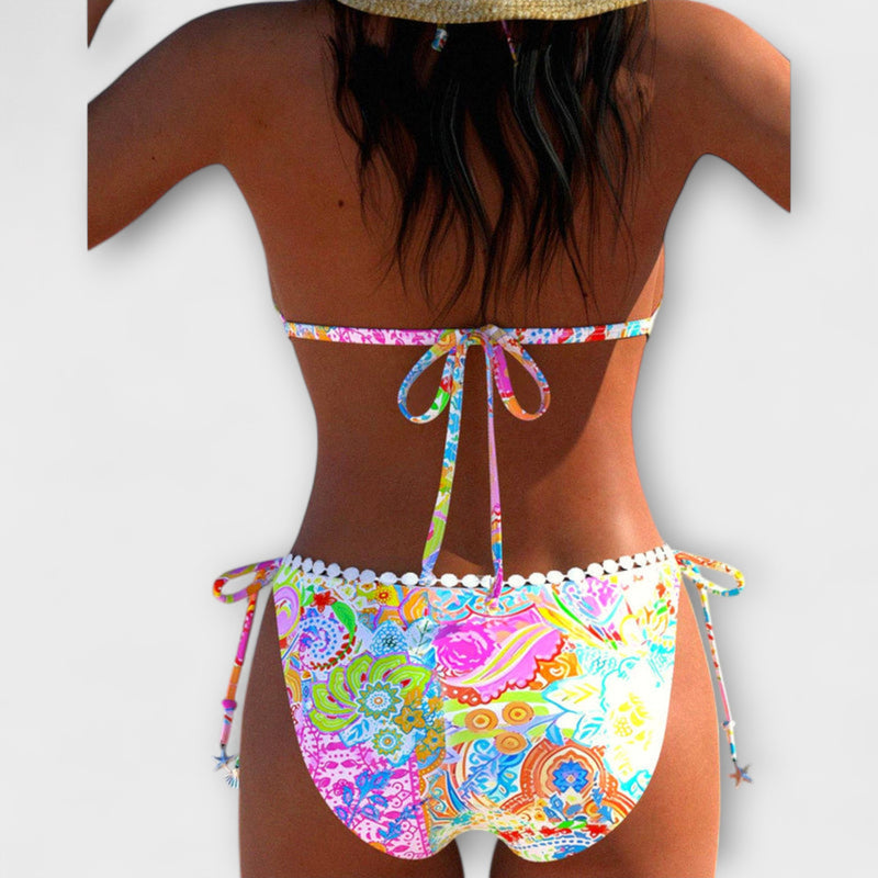 Valerie - Lebhaftes Spitzen-Bikini mit Halsband
