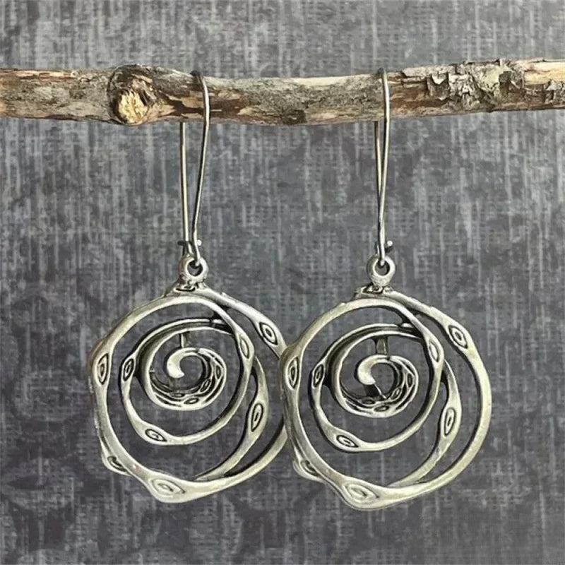 Retro Silber Ohrringe im Labyrinth-Design
