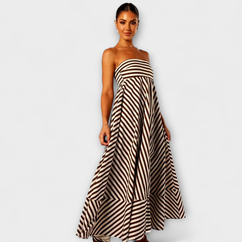 Nocturnal Charm Rüsch Maxi Kleid