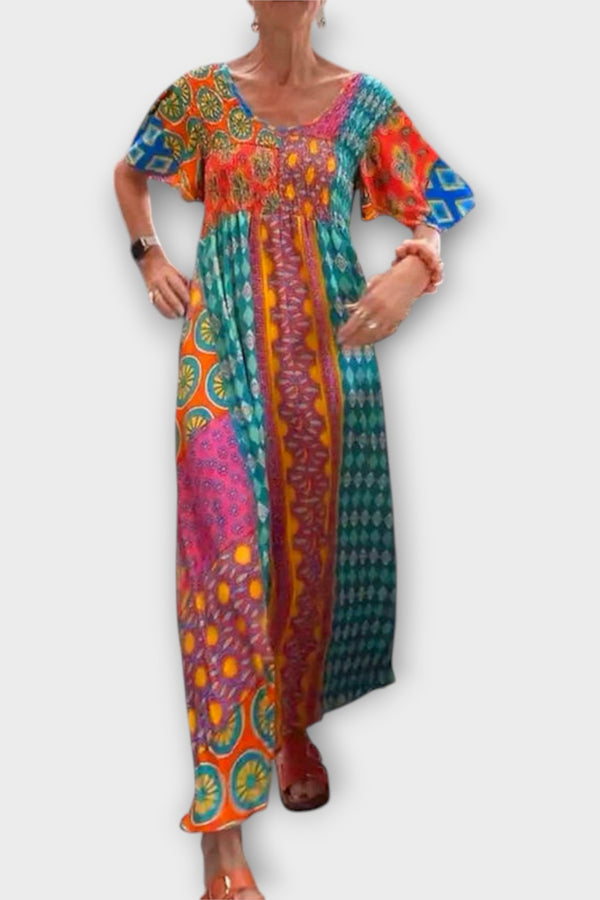 Melania - Lebhaftes Boho-Kleid