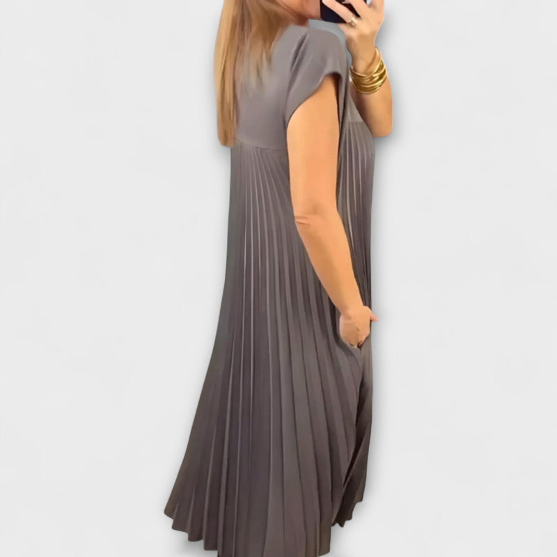 Zairelle – Elegantes Plisseekleid