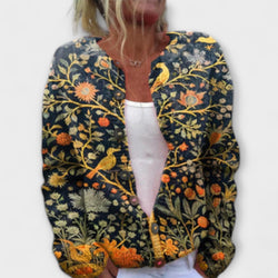 Ylvi – Cardigan mit floraler Eleganz