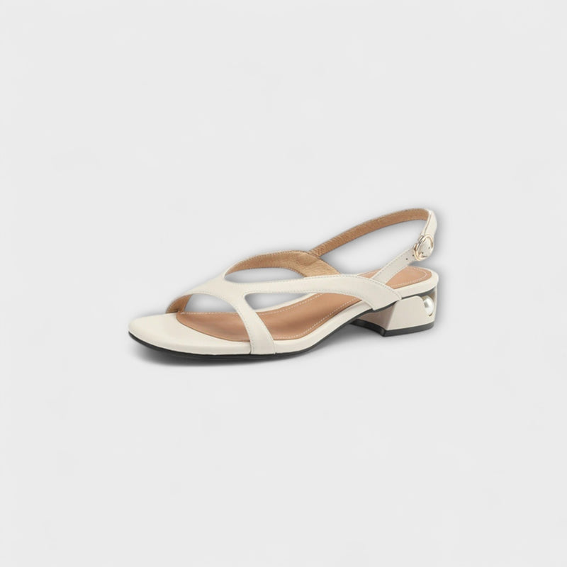 Evelyn - Elegante Flache Sandalen Minna mit Raffiniertem Finish
