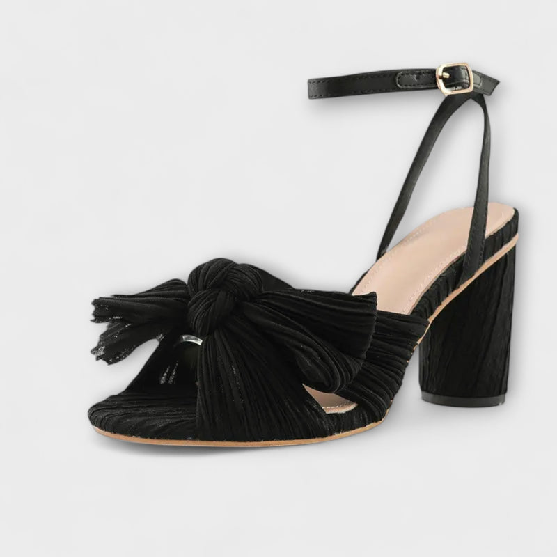 Fee - Sandalen mit dicker Schleife