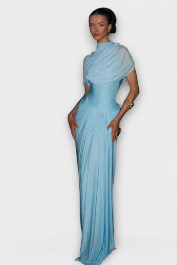 Langes Kleid mit Rollkragen