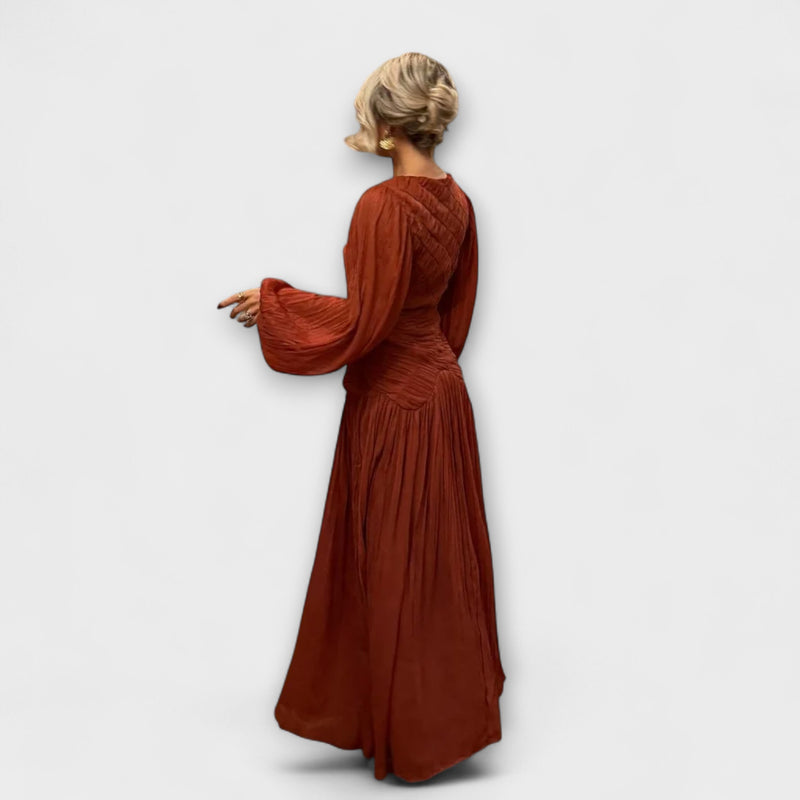 Elegantes Plissiertes Langarmkleid