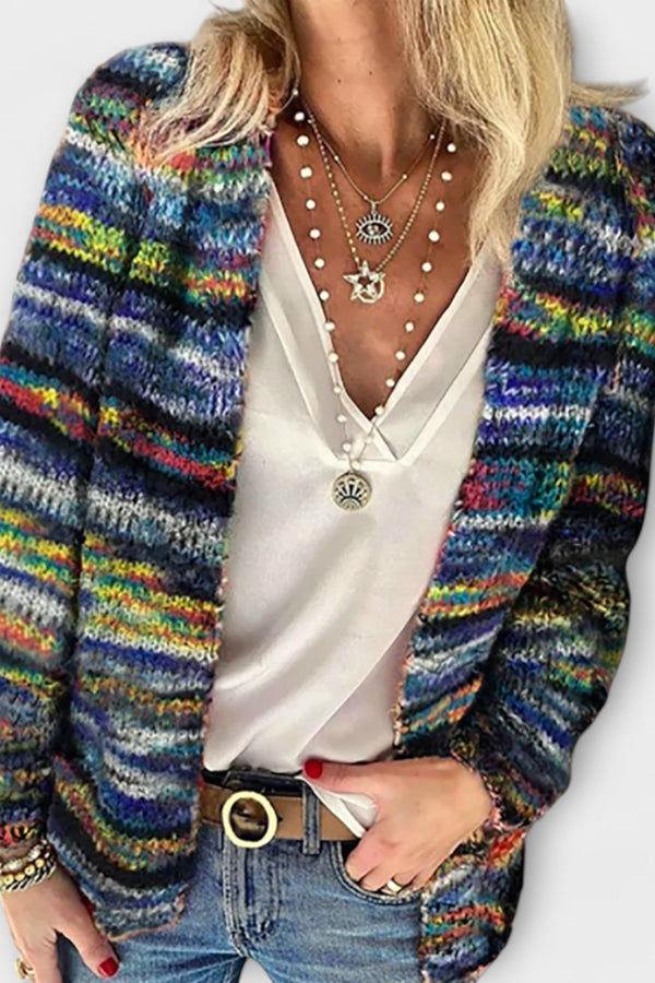 Birgitte - Lebhafte und Gemütliche Strickjacke