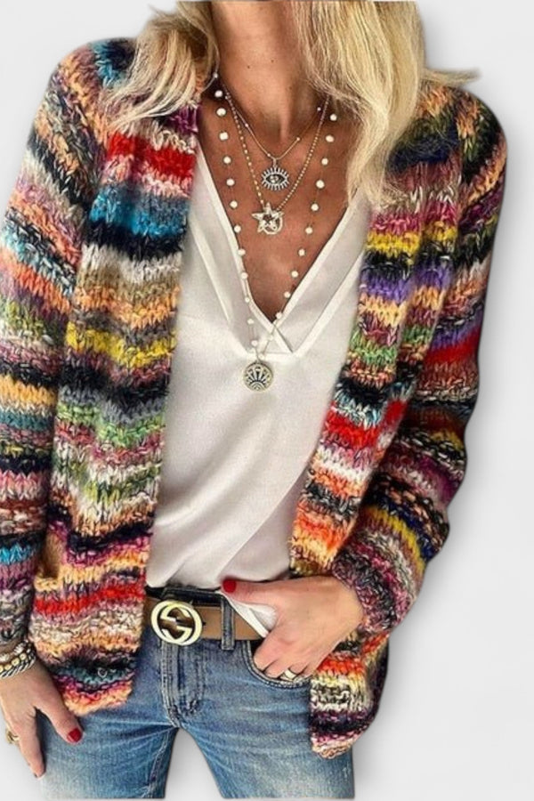 Birgitte - Lebhafte und Gemütliche Strickjacke