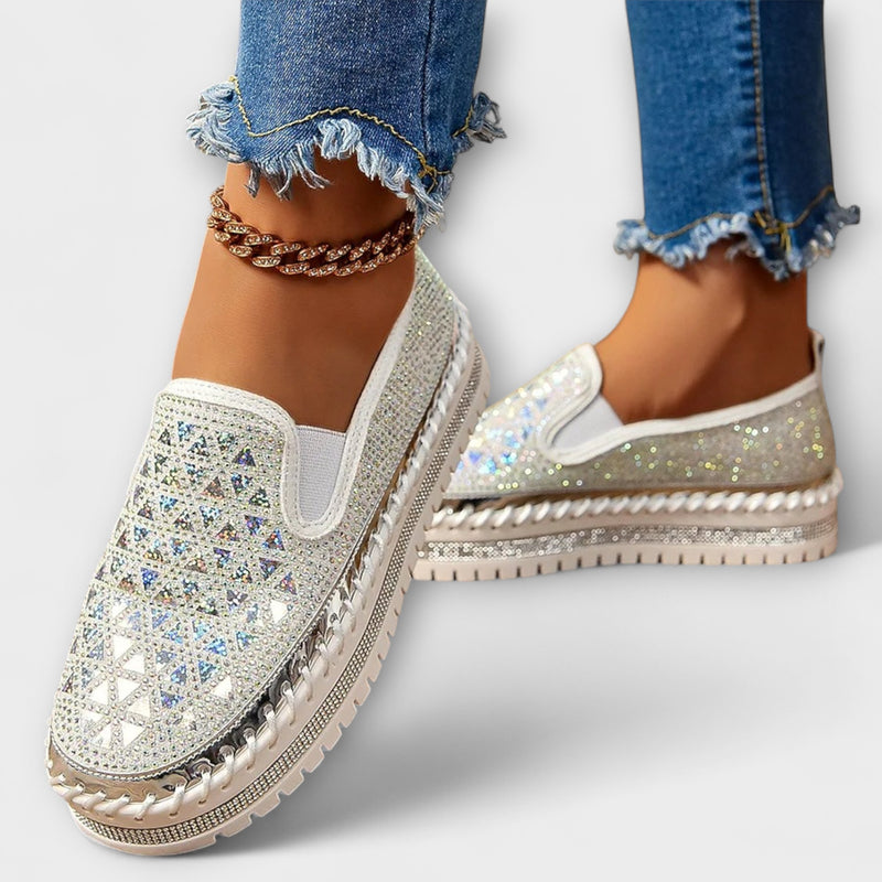 Vada – Mit Strasssteinen besetzte Slipper