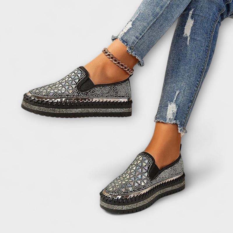 Vada – Mit Strasssteinen besetzte Slipper