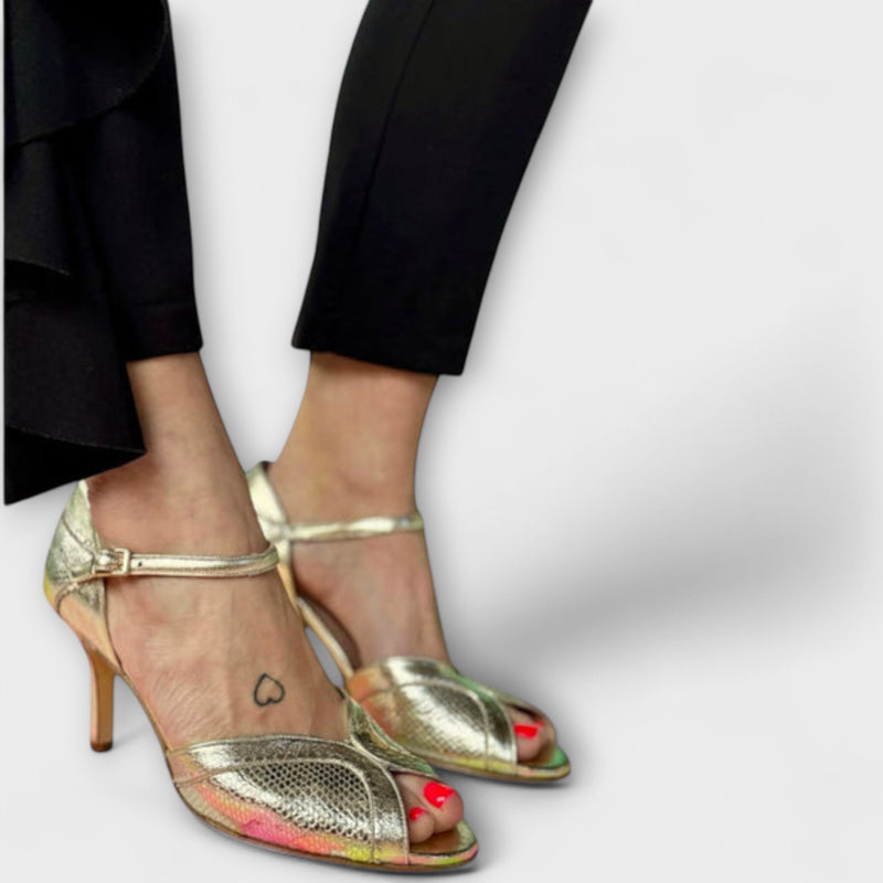 Maria - Goldene Stiletto-Absätze