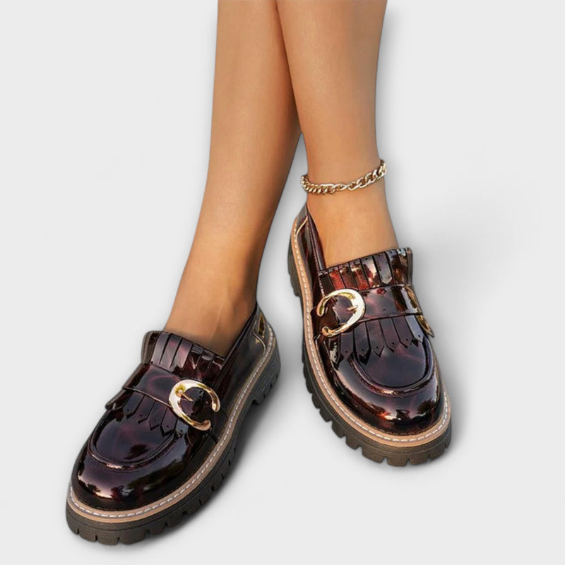 Nova – Runde Zehenpartie mit abstraktem Print, lässige Slipper