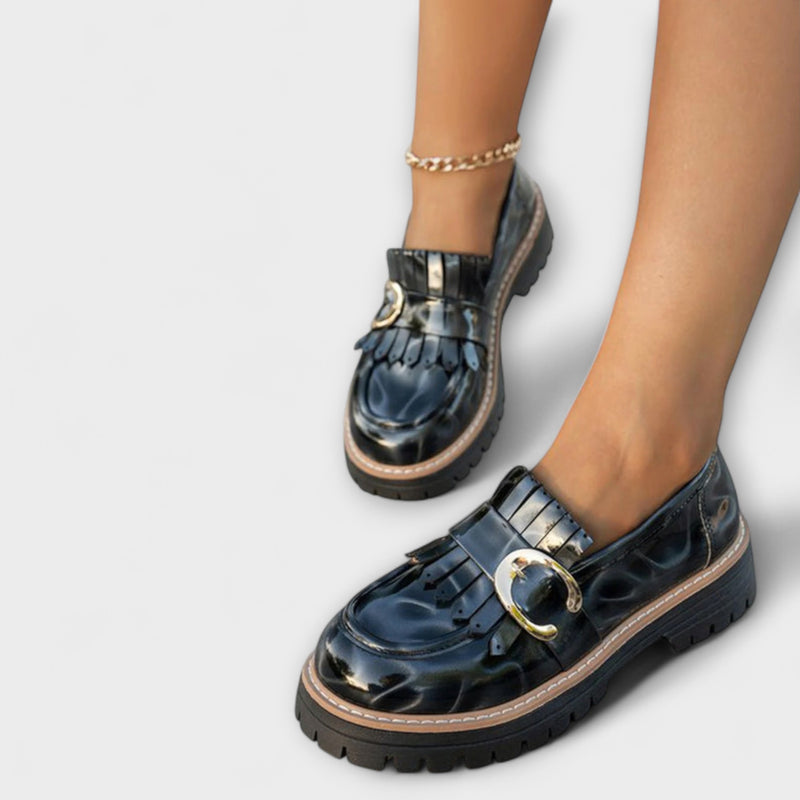 Nova – Runde Zehenpartie mit abstraktem Print, lässige Slipper