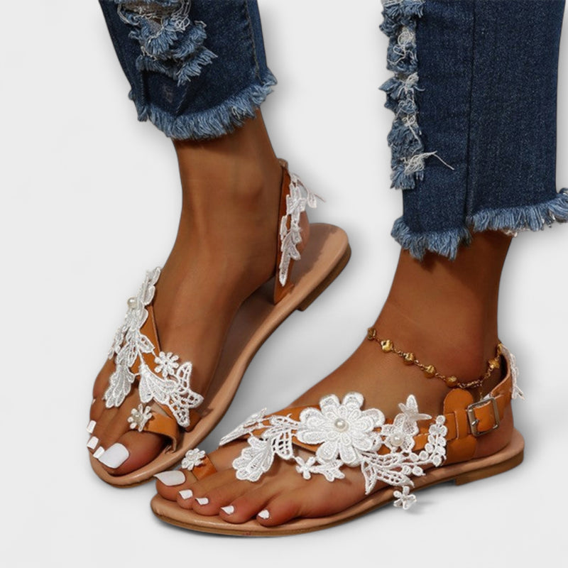 Boho - Bequeme Sandalen mit Blumen & Knöchelriemen